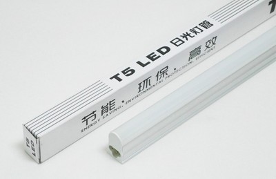 廠家直銷T5貼片LED日光燈支架光源 大功率特價批發(fā)正當時